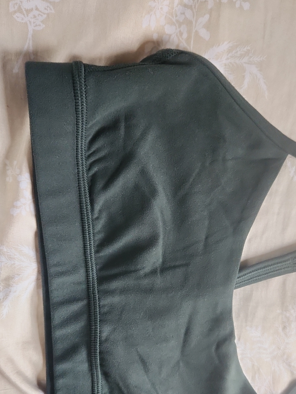 Lululemon Flow Y Sports Bra Size 8 Green - Picture 2 of 9